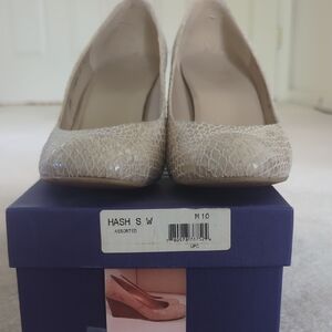 Cream High Wedge with Sparkly Finish for Formal Events